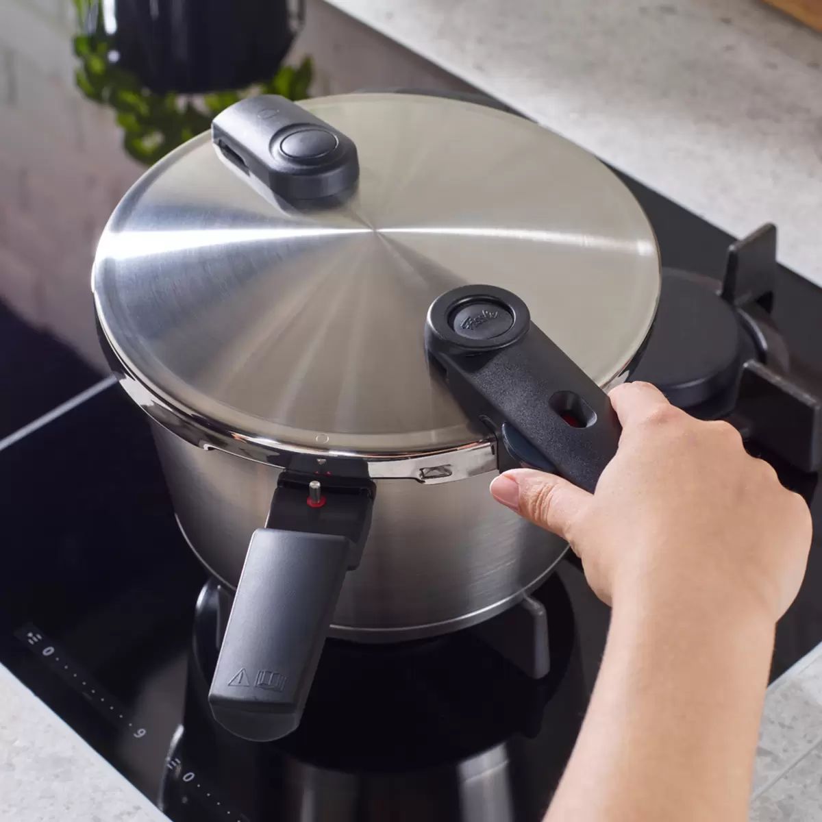 フィスラー 圧力鍋 ビタクイック ム 4.5 L