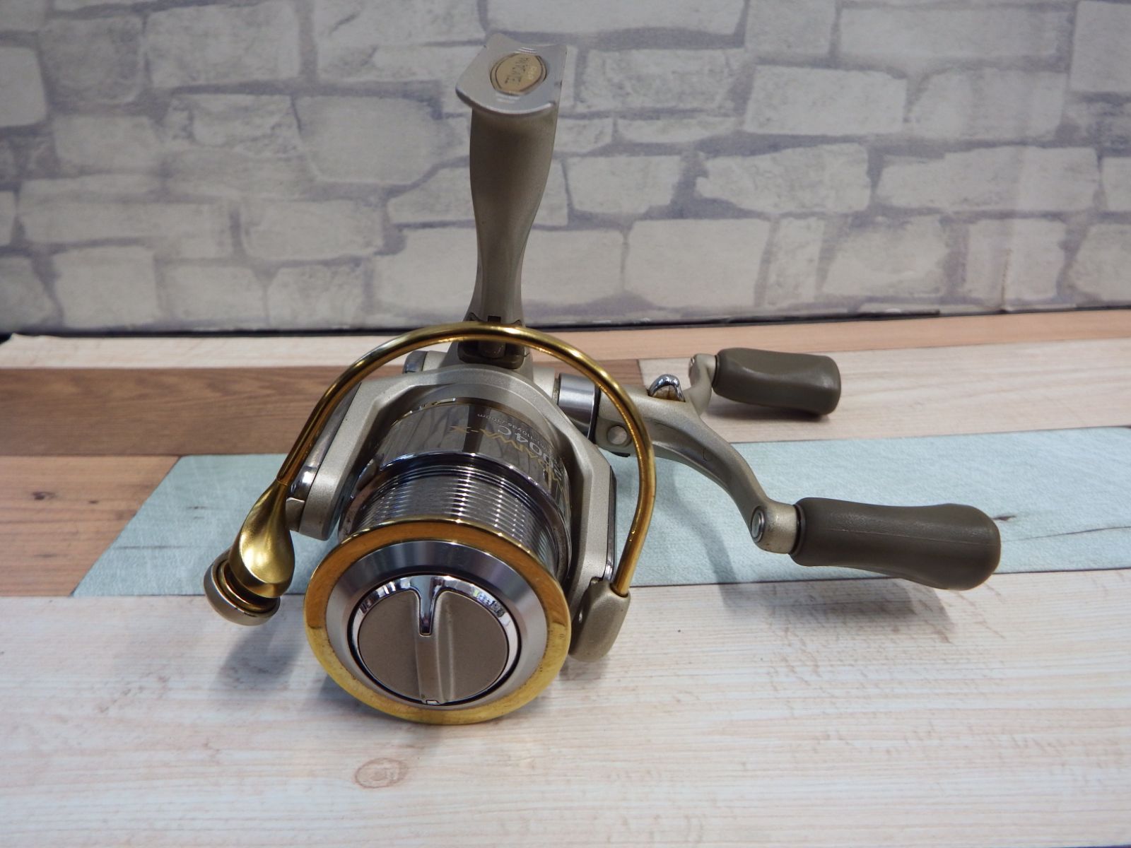 S0203】チームダイワ-X 2004C TEAM DAIWA スピニングリール ① - メルカリ