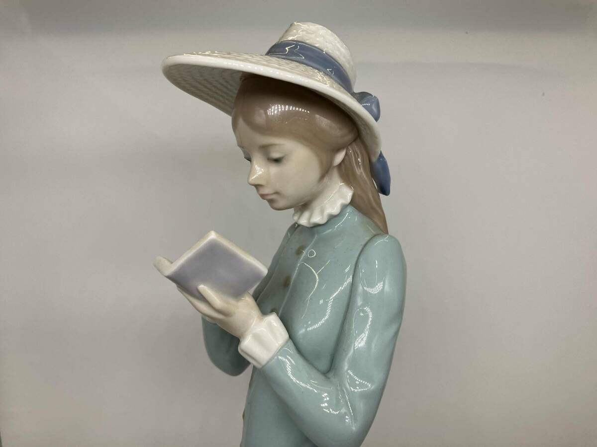 リヤドロ 読書をする貴婦人 美品 LLADRO 「読書する貴婦人」 リヤドロ