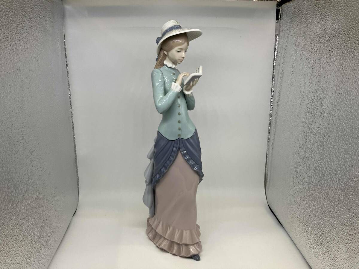 リヤドロ 読書をする貴婦人 美品 LLADRO 「読書する貴婦人」 リヤドロ
