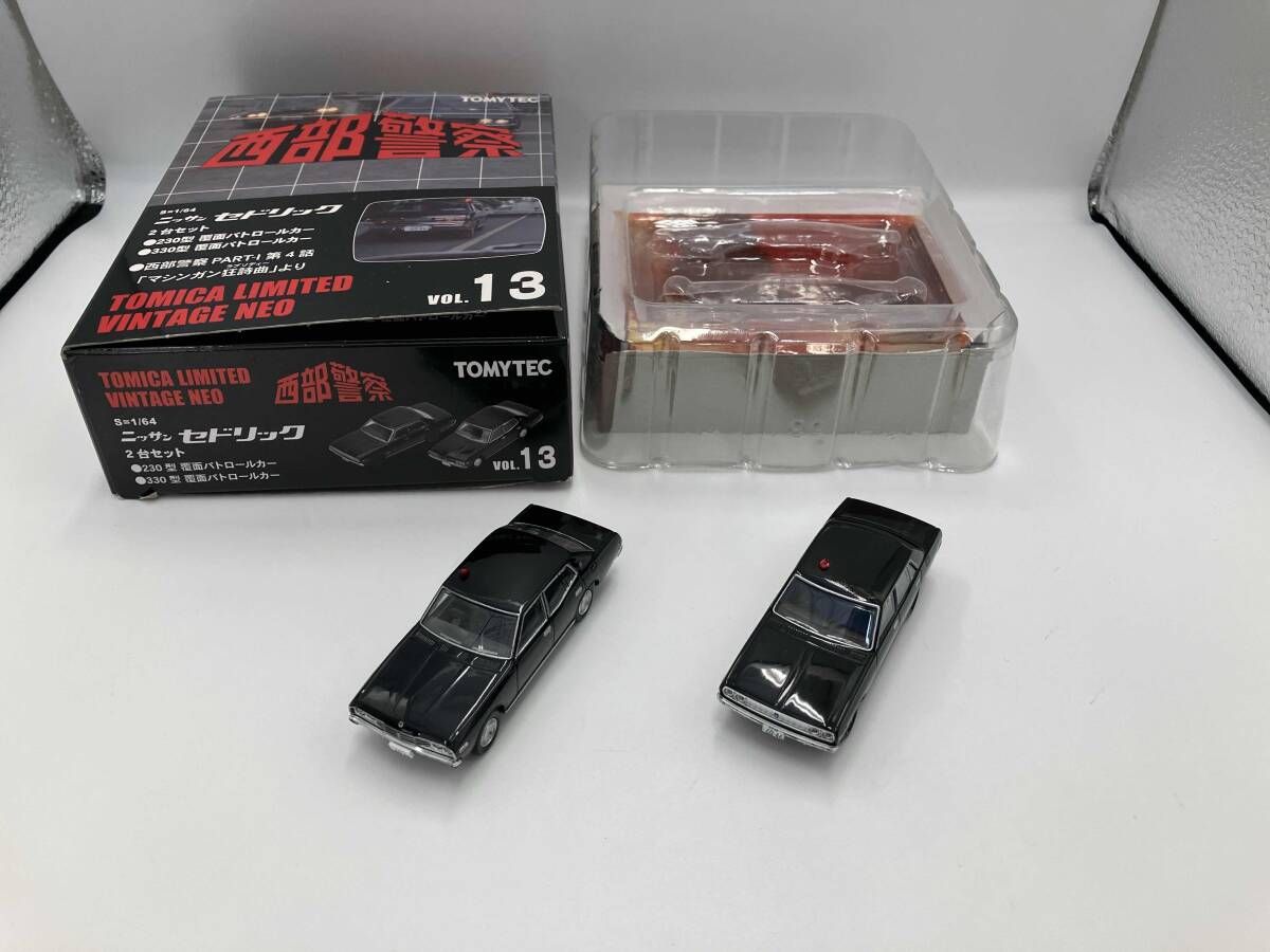 トミカ 西部警察 VOL.13 ニッサン セドリック 2台セット リミテッド