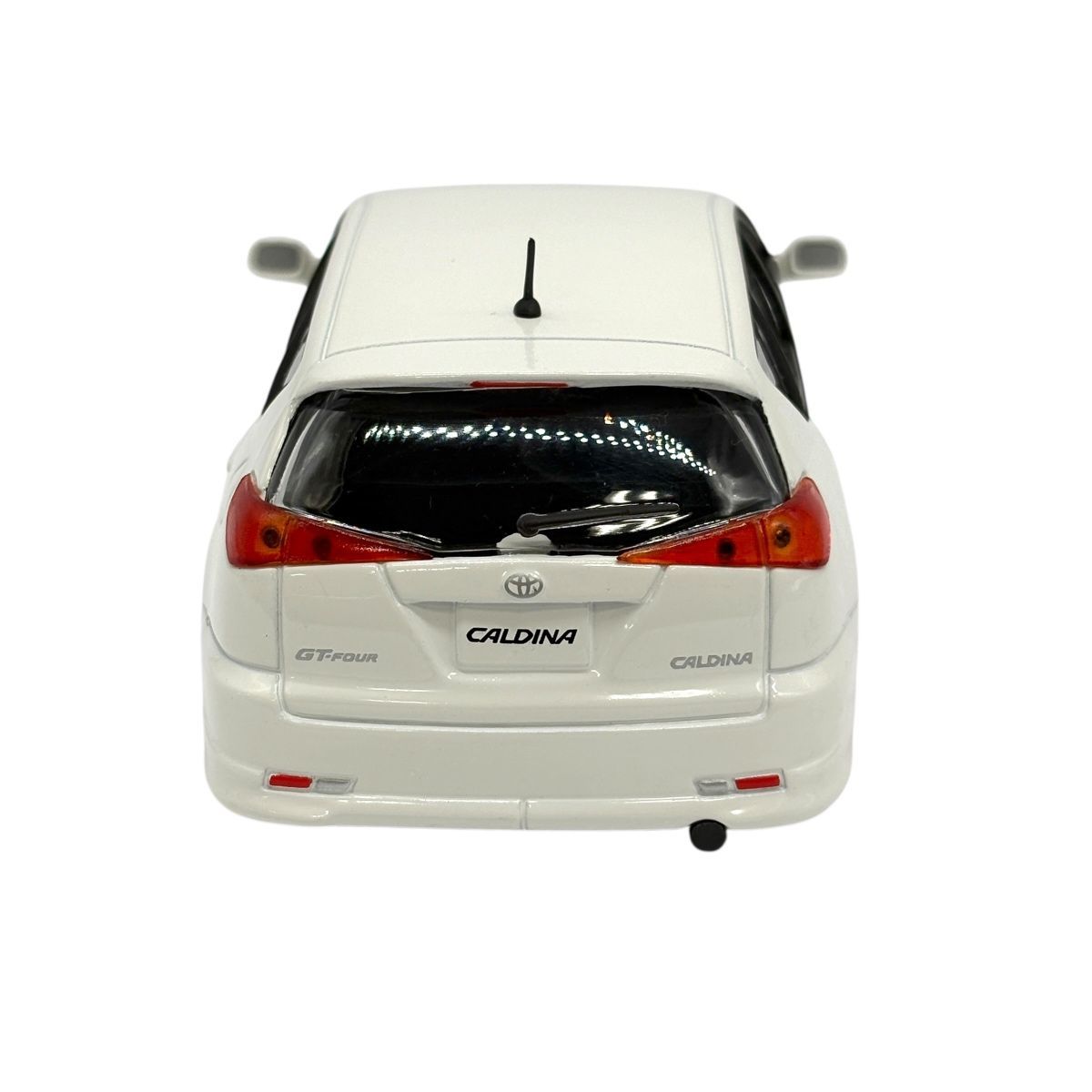 ♪0196 トヨタ カルディナ 1/24 スケール ミニカー ホワイト 中古
