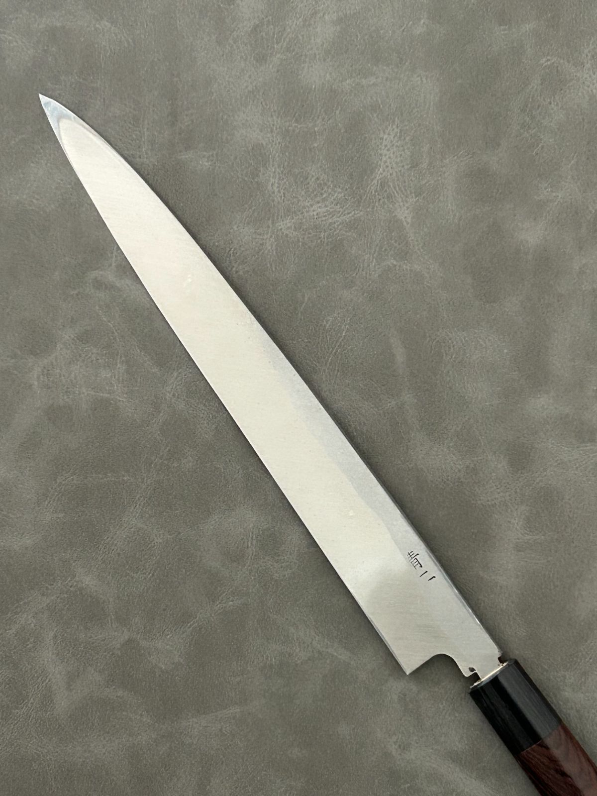 訳あり】 包丁 刺身包丁 柳刃包丁 安来鋼青紙2号 270mm 紫檀シノギ柄