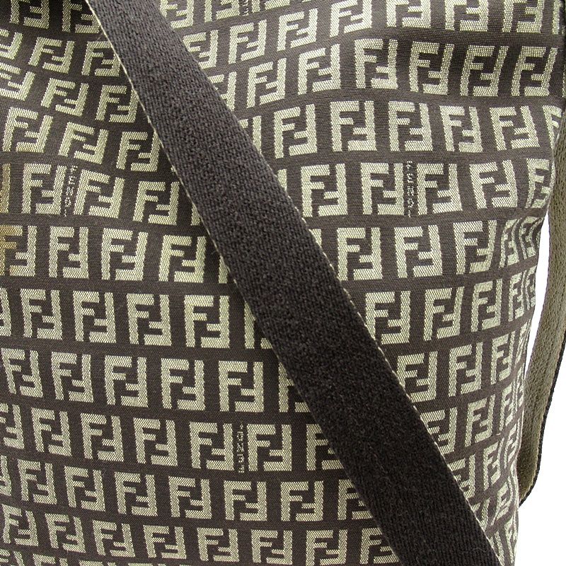 フェンディ ズッキーノ ショルダーバッグ 8BR318 キャンバス/レザー