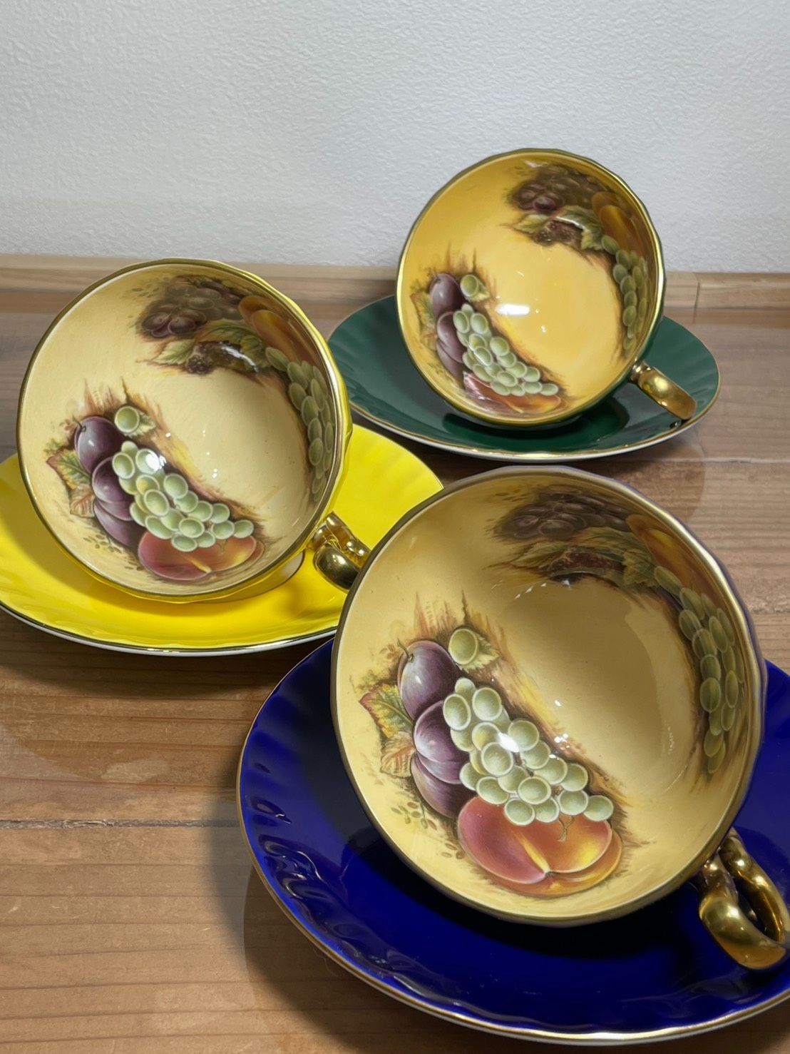 エインズレイ AYNSLEY オ－チャ－ドゴ－ルド ティーカップ＆ソーサー ３客