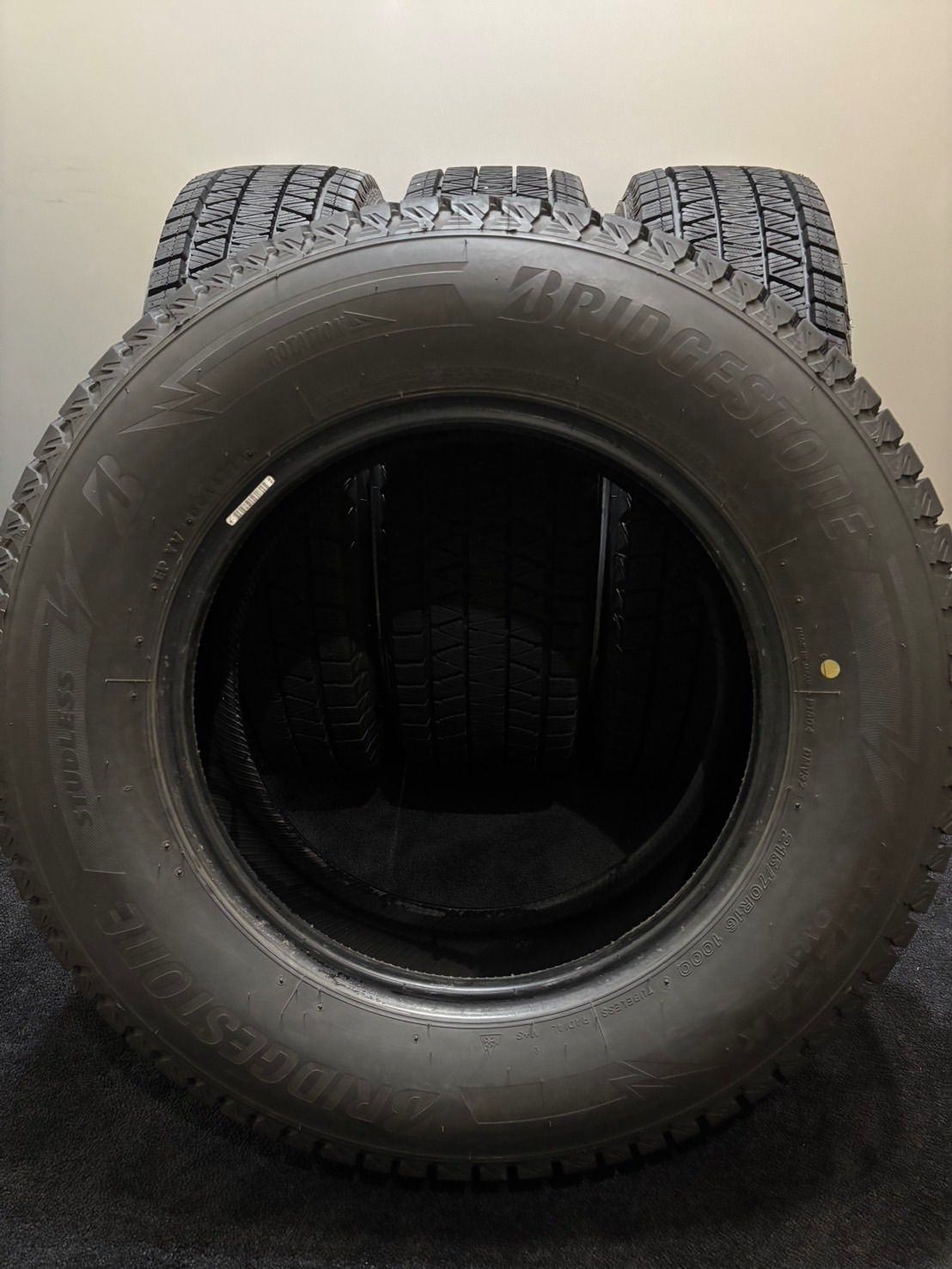 ☆215/70R16 BRIDGESTONE/DM-V3 24年製 スタッドレス 4本 ブリヂストン