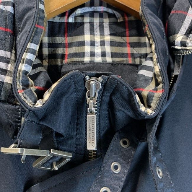 BURBERRY BLACK LABEL ナイロンジャケット ハイネック フルジップ 無地