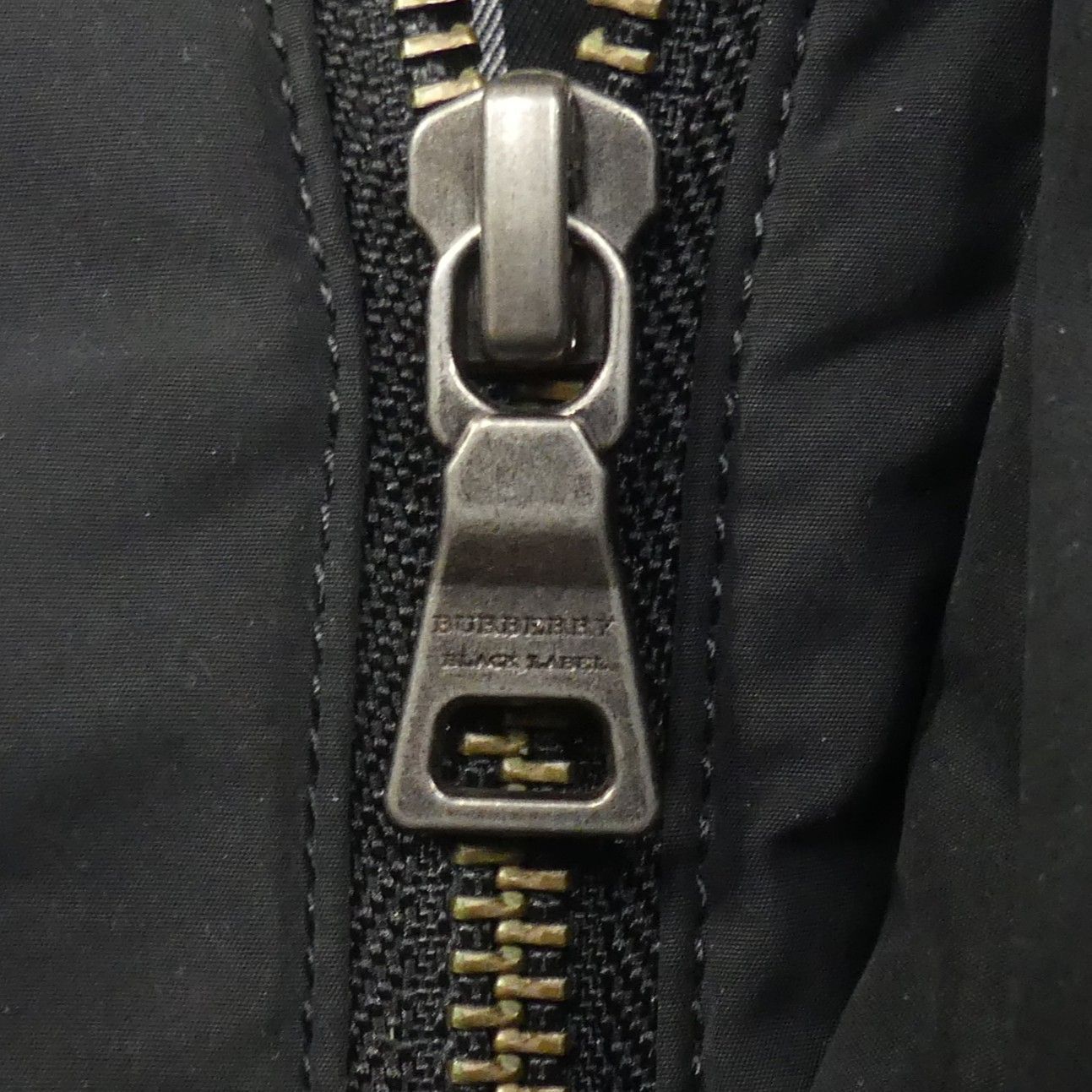 BURBERRY BLACK LABEL バーバリーブラックレーベル ダウンジャケット L