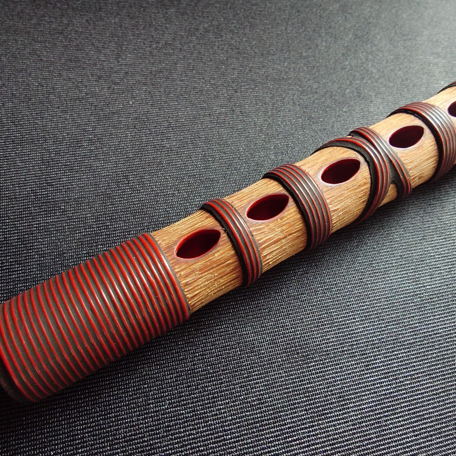 篳篥】新管 煤竹 本漆 籐巻 桐箱付き／雅楽／神楽 - メルカリ
