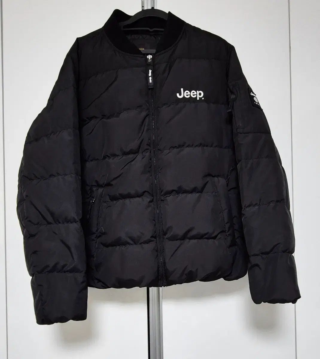 Jeep ダウンジャケット ジープ OUT HOOD a-dot Jeep 黒色 ダックダウン 