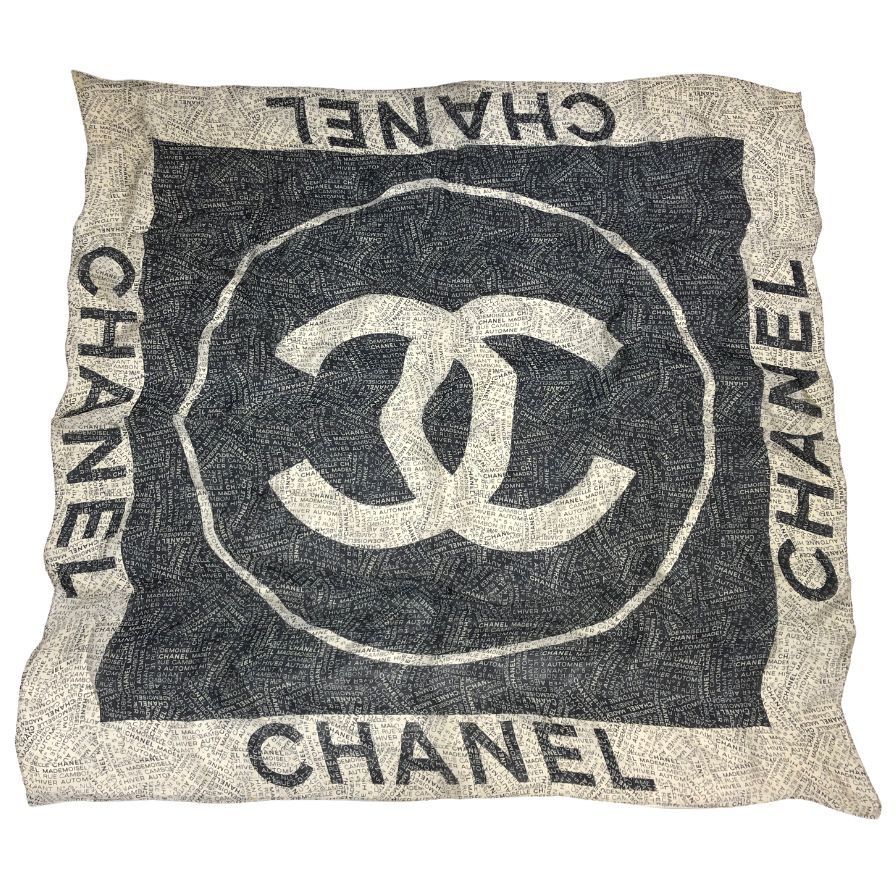 「CHANEL」 ロゴ総柄 スカーフ シャネル シルク シャネル スカーフ CC柄 総柄 シルク ブラック【AFI18-3】 - メルカリ