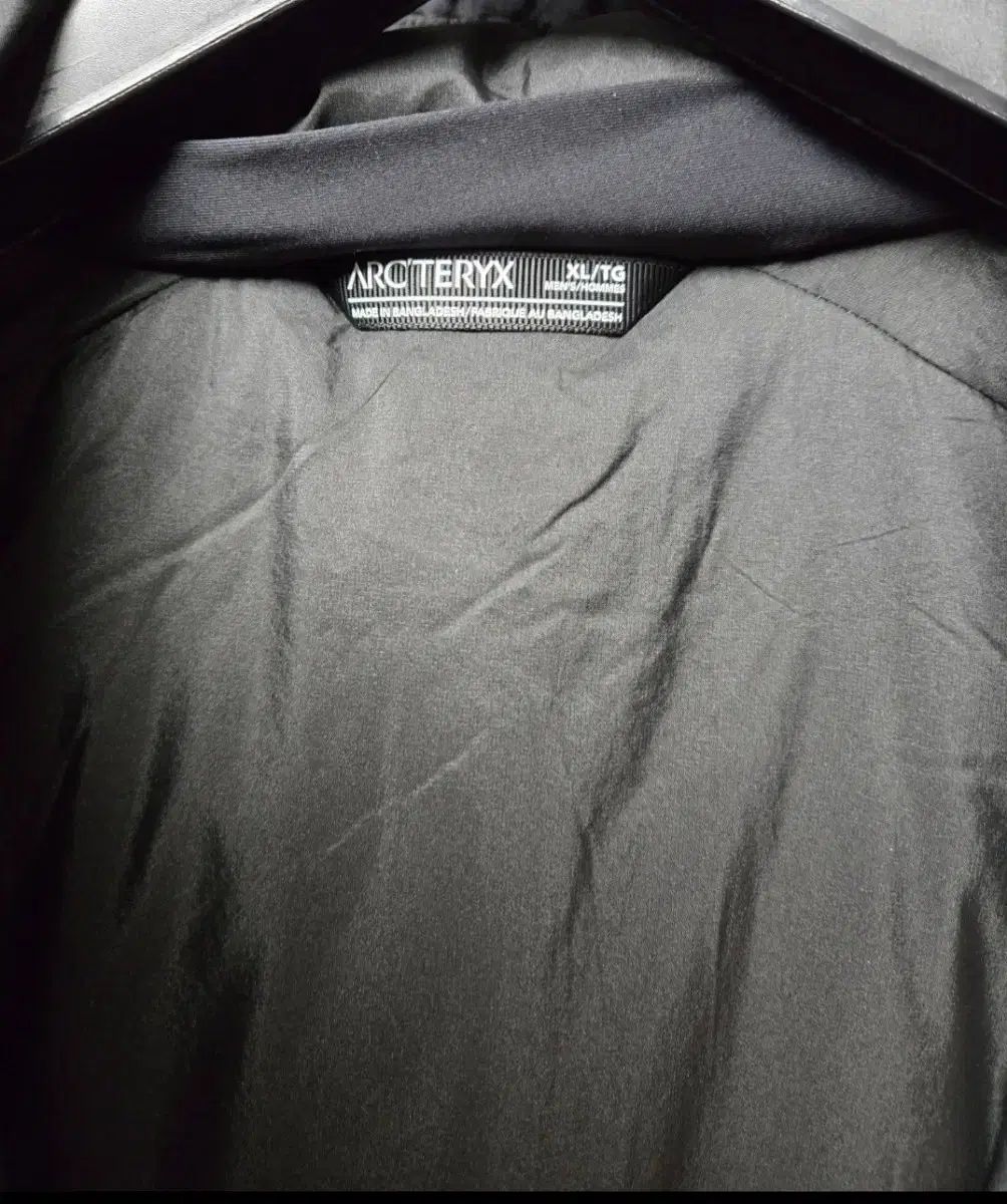 ARC TERYX アトム SV フーディ xl