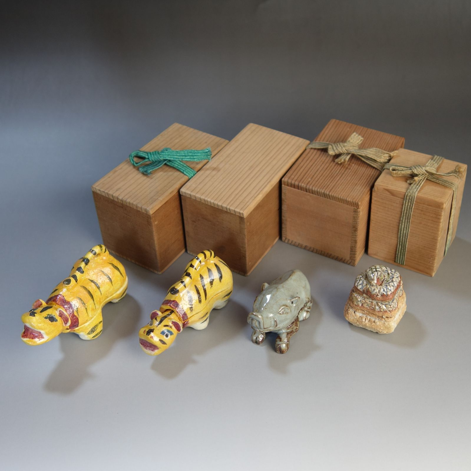 骨董逸品【動物 香合×4点 陶器】(共箱付き) 茶道具 香合 陶器 骨董 古