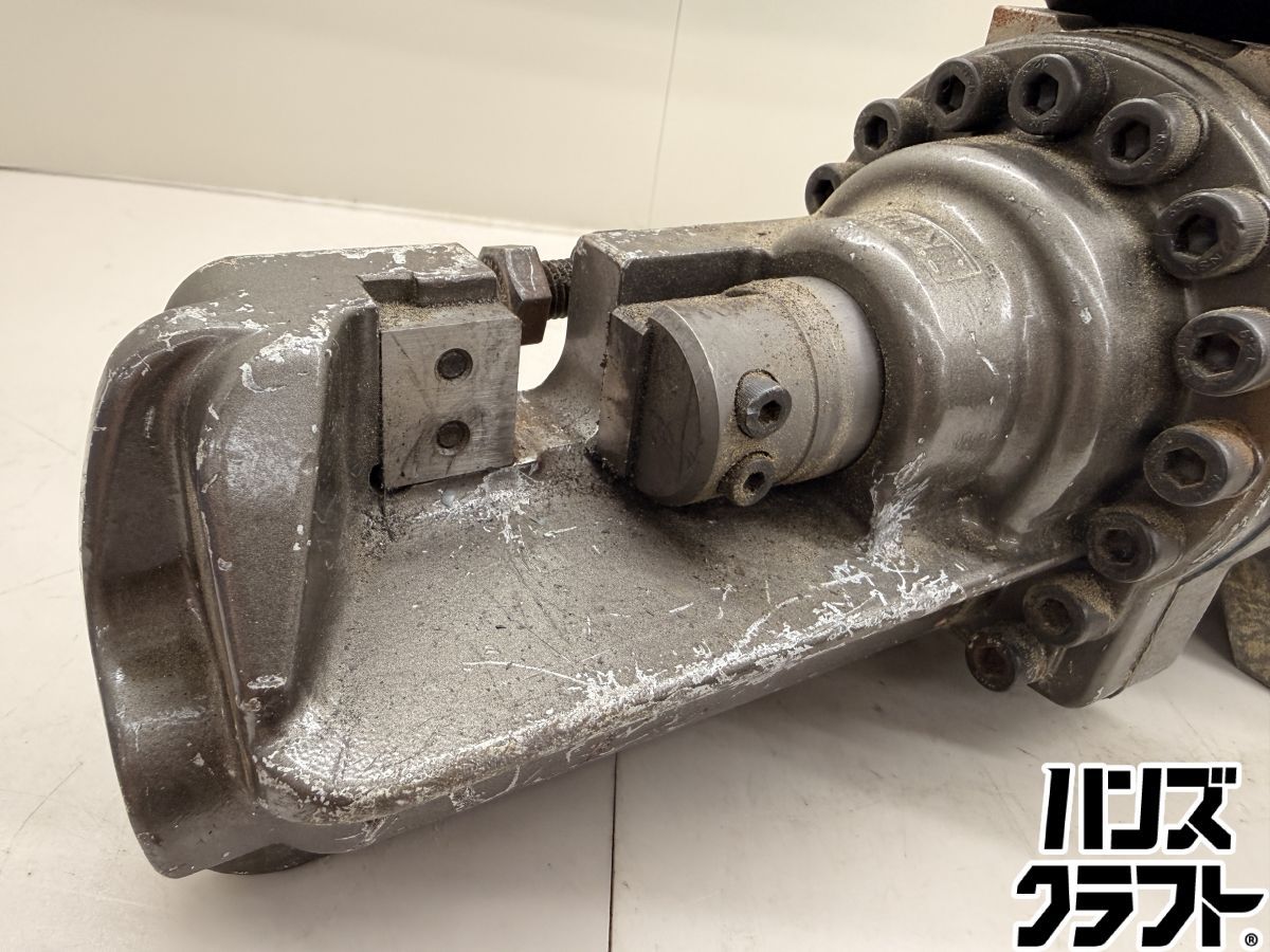 スーパーカッター