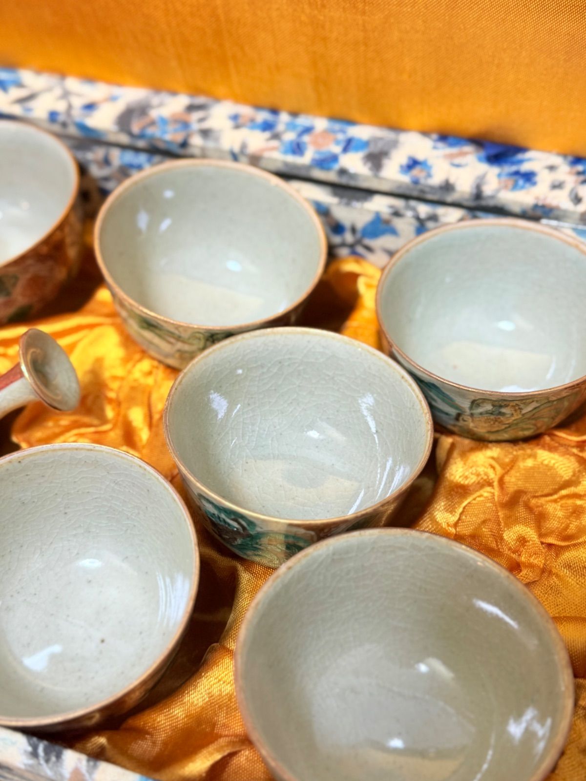 九谷焼 茶器セット 急須 湯冷し 湯呑み 5客 木箱入り 管理番号ARCI4639