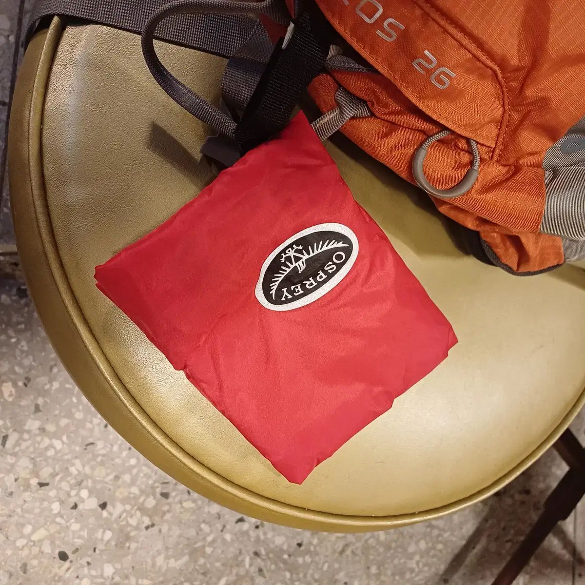  オスプレイ ストラトス 26 登山リュック その他 アウトドアウェア小物