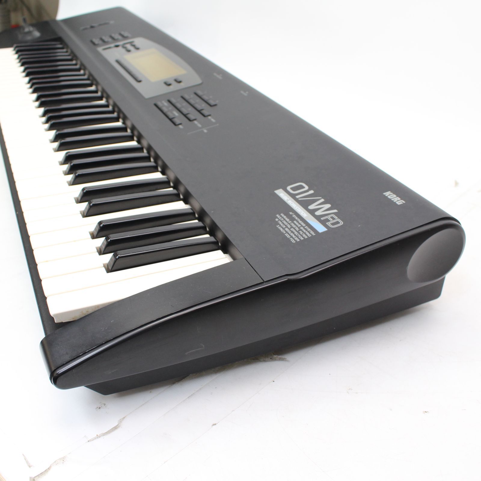 820)KORG コルグ 01/ WFD シンセサイザー キーボード 61鍵盤 ソフト