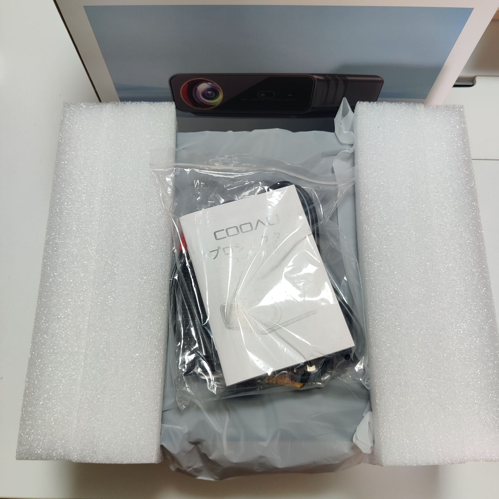 COOAU プロジェクター 家庭用 10000+アプリ対応 netflixが見れる 1080P