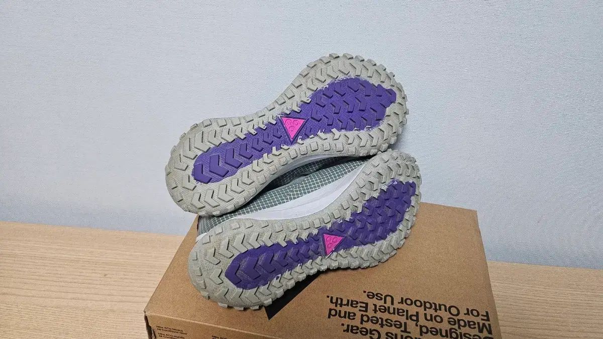  240 NIKE ACG マウンテン フライ GORE TEX クレイグリーン 登山靴 トレッキングシューズ アウトドアシューズ