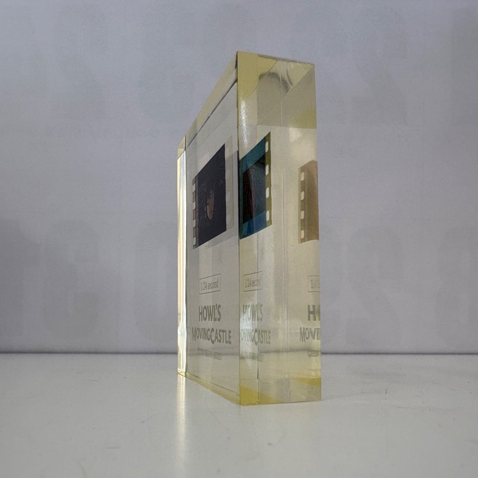 非売品 ハウルの動く城 1/24secondクリスタルキューブ 映画フィルム