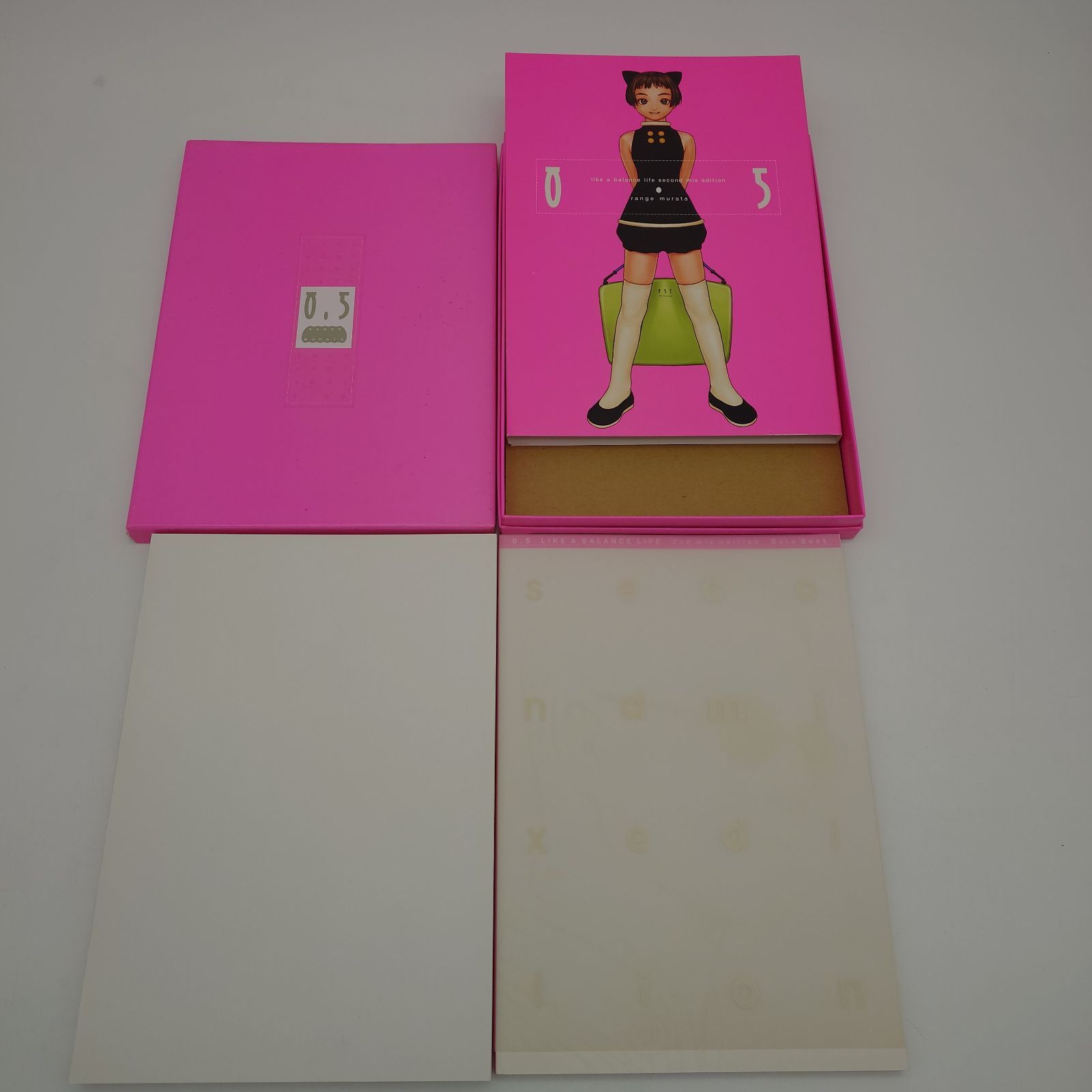 シュリンク未開封 初版 村田蓮爾 画集 like a balance life 7 村田蓮爾 画集『0.5: Like a balance life 2nd mix edition』 ※キズ