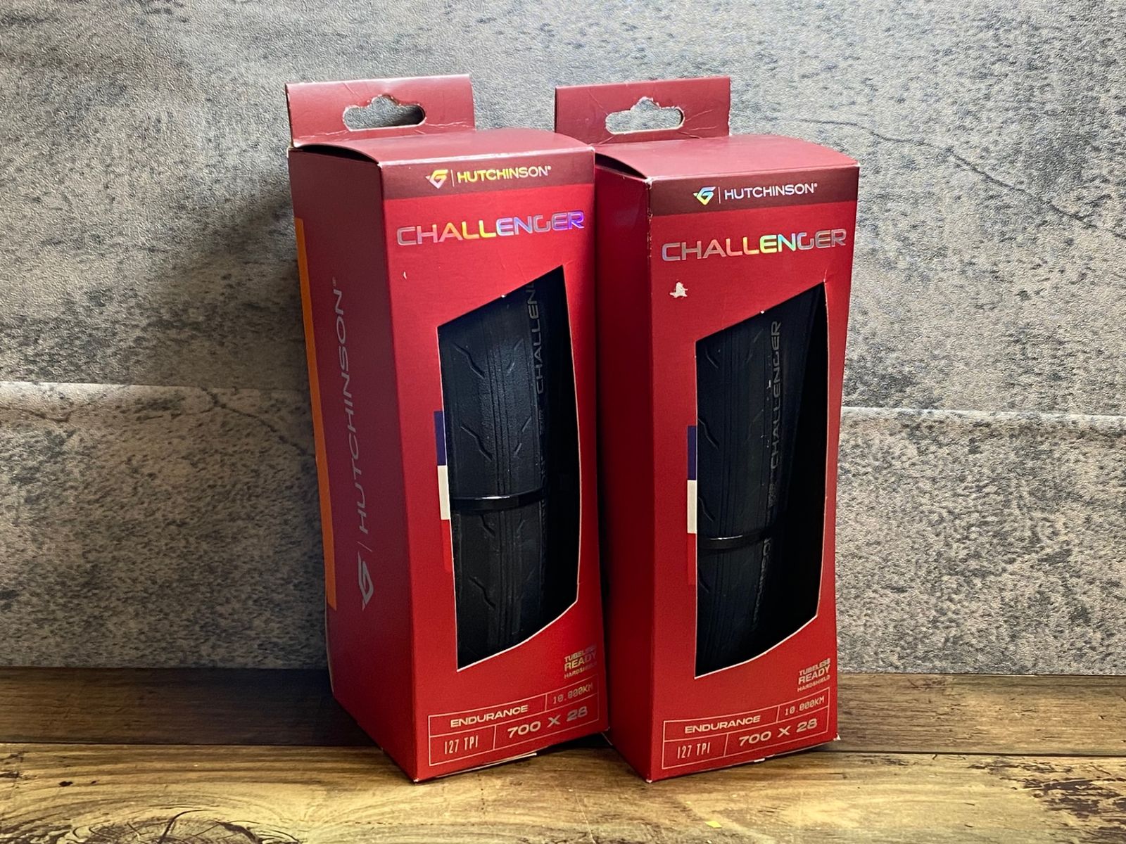 JT724 ハッチンソン HUTCHINSON チャレンジャー CHALLENGER タイヤ