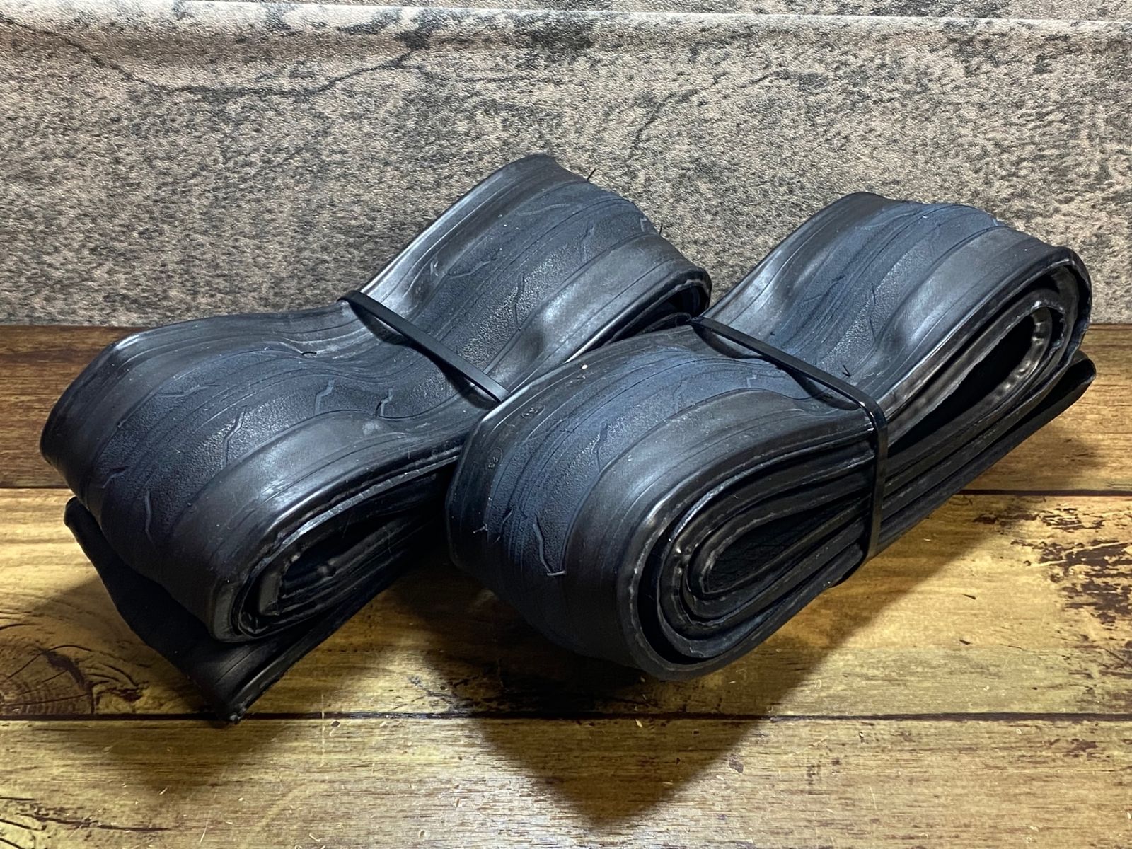 JT724 ハッチンソン HUTCHINSON チャレンジャー CHALLENGER タイヤ