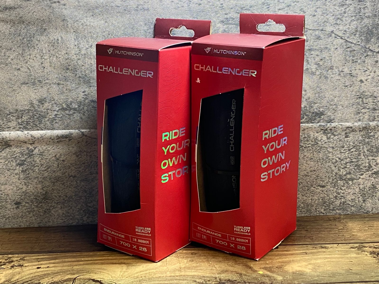 JT724 ハッチンソン HUTCHINSON チャレンジャー CHALLENGER タイヤ