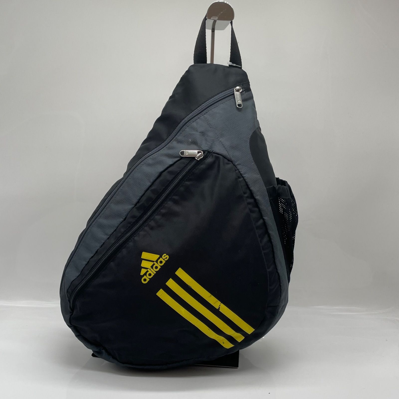 BN7689□adidas アディダス ワンショルダーバッグ y2k スリングバッグ 