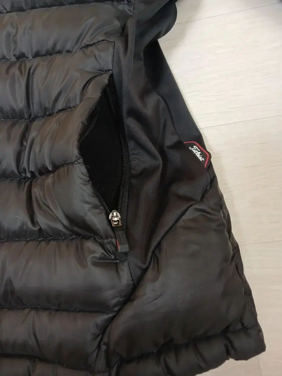 Titleist (タイトリスト) レディース 軽量 ダウン (S) - メルカリ