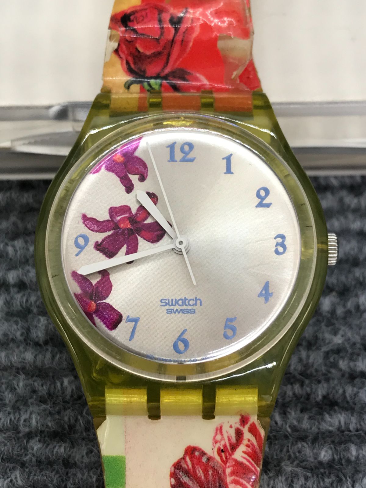 swatch スウォッチ 腕時計 稼働 ジャンク品 花柄 4839 - メルカリ