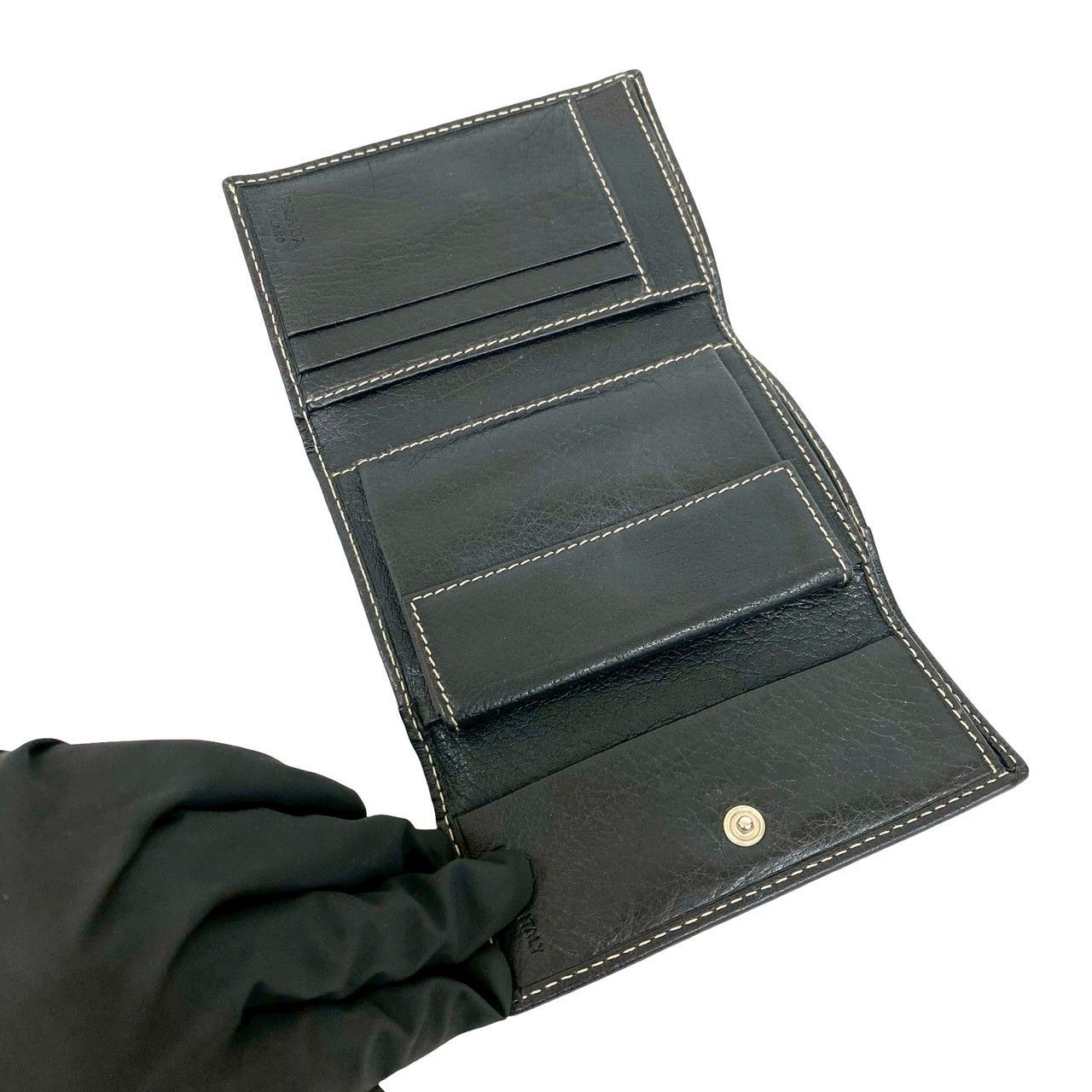 極 美品 PRADA プラダ 三角ロゴ プレート 金具 ステッチ パンチング