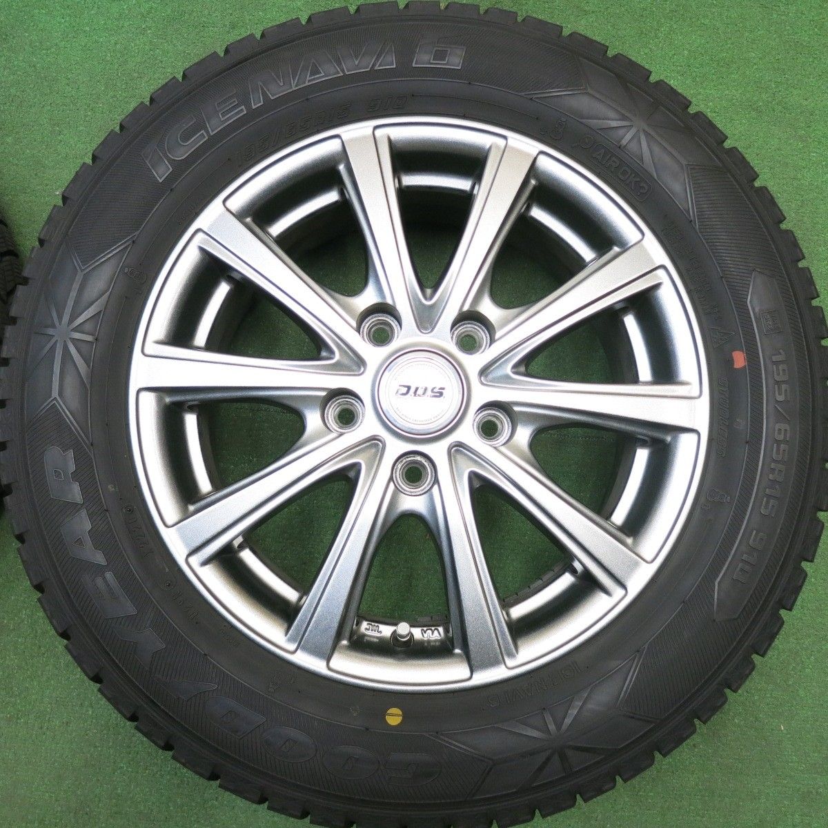 バリ溝！キレイ！8.5分☆スタッドレス 195/65R15 グッドイヤー アイス 