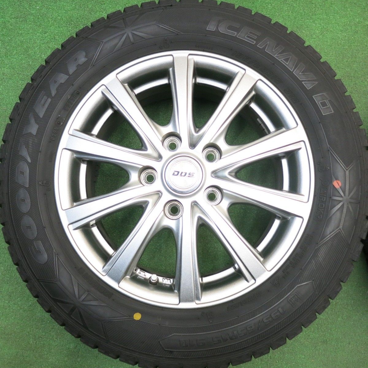 バリ溝！キレイ！8.5分☆スタッドレス 195/65R15 グッドイヤー アイス