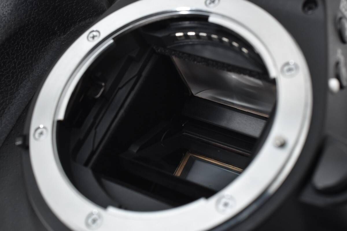 ☆極上品☆《ショット数8,497回 》NIKONニコン D5100 ボディ#1279v