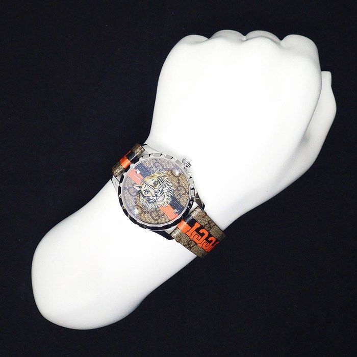 グッチ GUCCI 腕時計 Gタイムレス 126.4 タイガー ベージュ GG