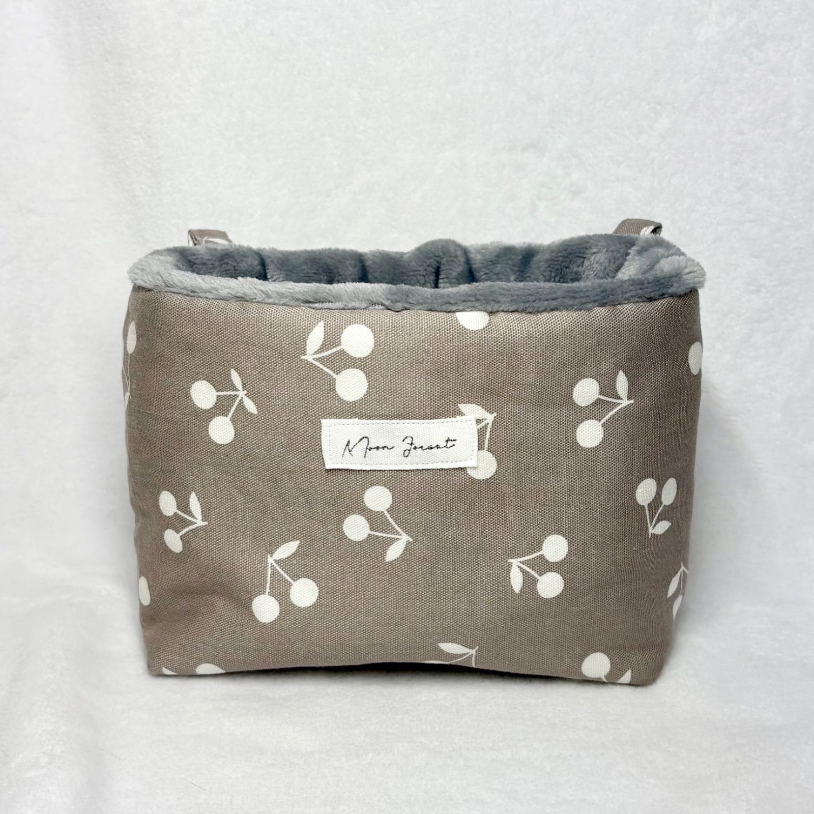 モモンガポーチ M 】2〜3モモ用 ✩ さくらんぼグレー モモンガポーチ