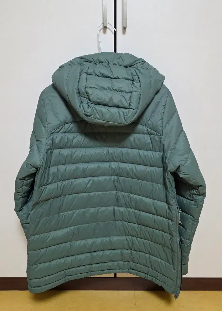 アノラック ウィメンズS