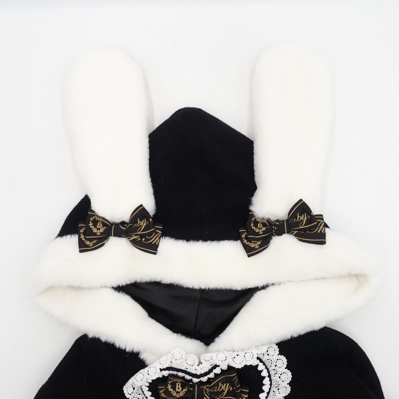 BABY,THE STARS SHINE BRIGHTうさみみファーケープ Fサイズ 黒