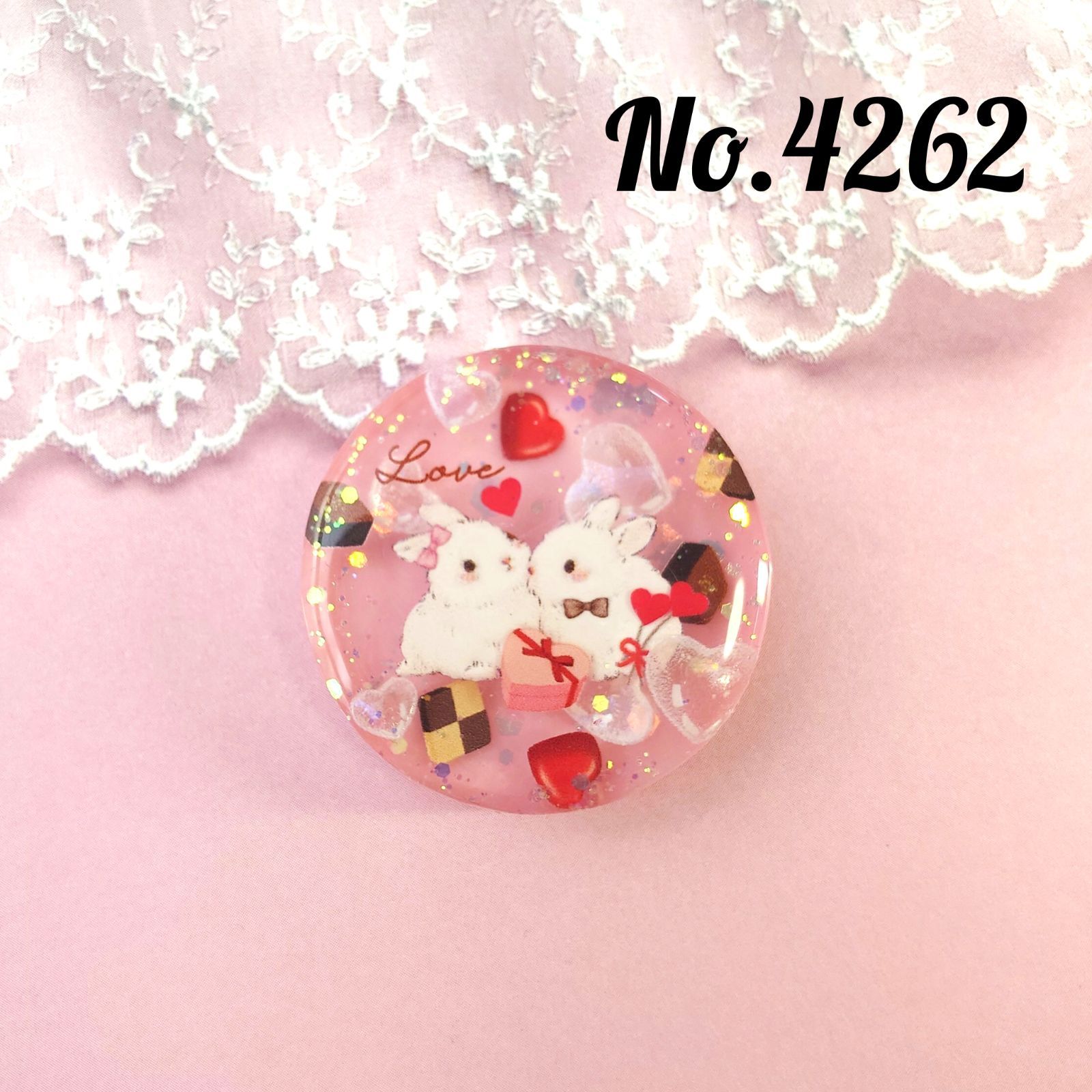No.4262 バレンタインチョコとうさぎ レジンヘアゴム - メルカリ