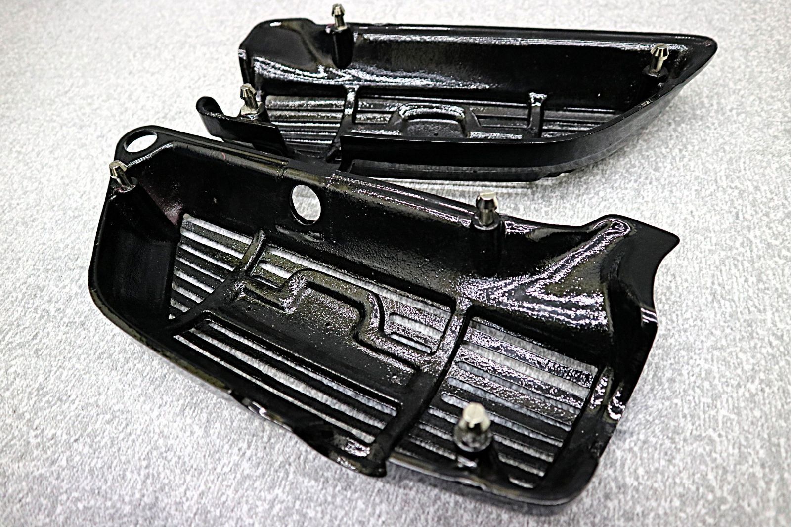Z1 Z2 サイドカバー DJアルフィンYOKO黒＋ 900エンブレム /ブラック
