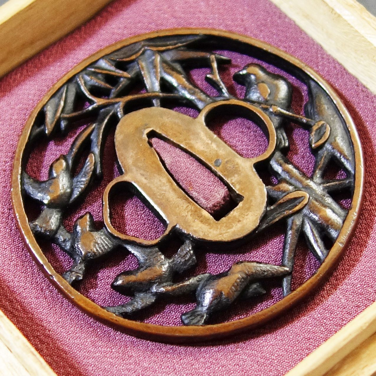 骨董逸品【竹に雀透鍔 銅地】 日本刀 刀装具 鍔 鐔 武具 江戸 骨董 古