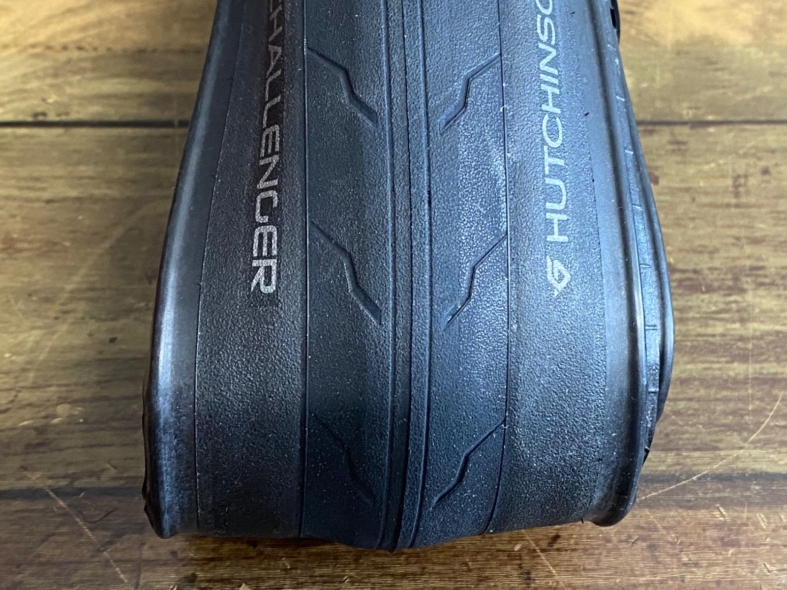 JT726 ハッチンソン HUTCHINSON チャレンジャー CHALLENGER タイヤ