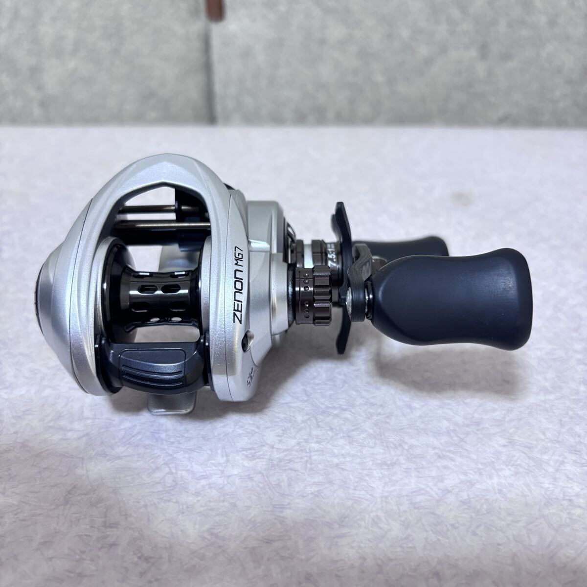 □【極美品】MG7 ゼノン ZENON リール アブガルシア AbuGarcia - メルカリ