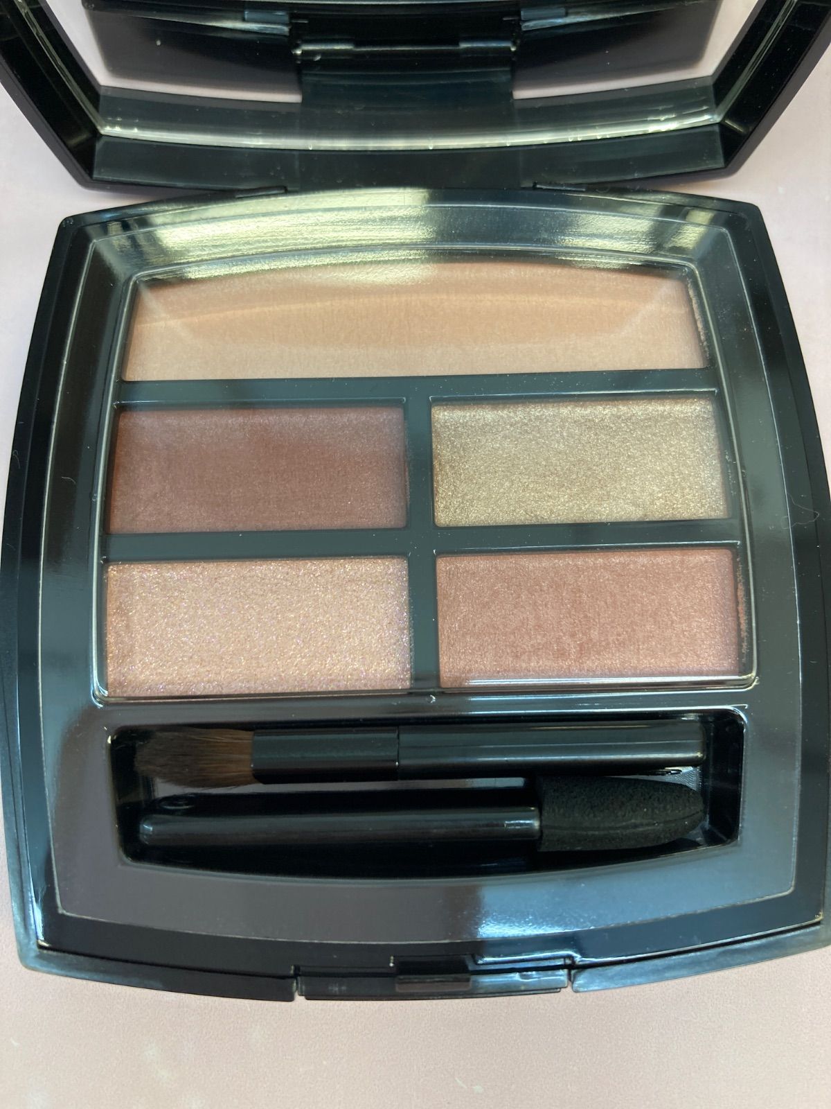 広店】【美品】CHANEL レベージュ パレット ルガール テンダー 4.5g