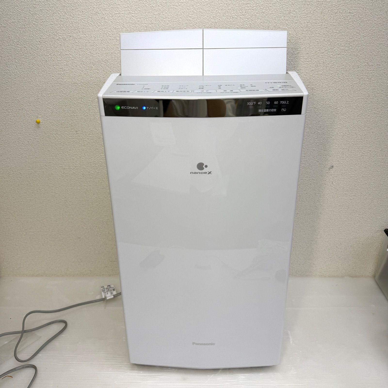 パナソニック 衣類乾燥除湿F-YHVX200-W ホワイト2022年製〈中古品〉 ☆Panasonicバナソニック☆F-YHVX200 2022年製 衣類乾燥除湿機