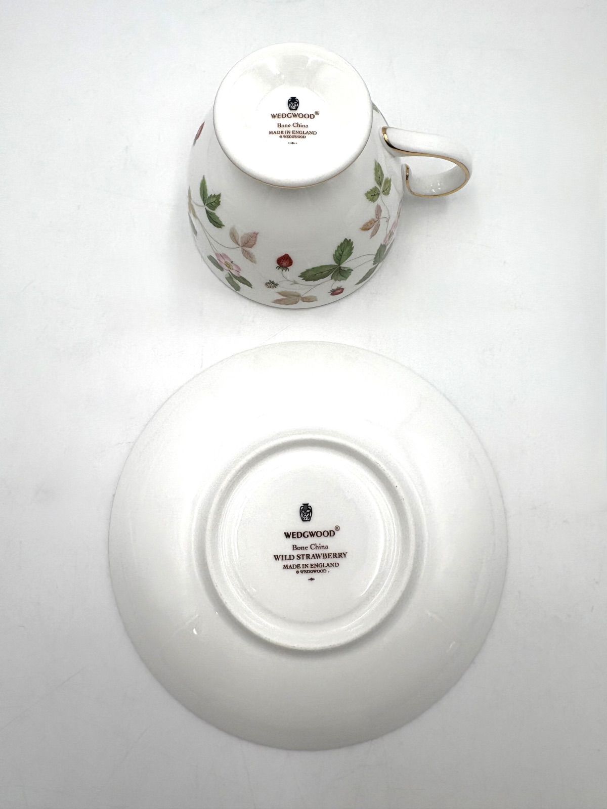 WEDGWOOD ウェッジウッド ワイルドストロベリー カップ&ソーサー 17.8
