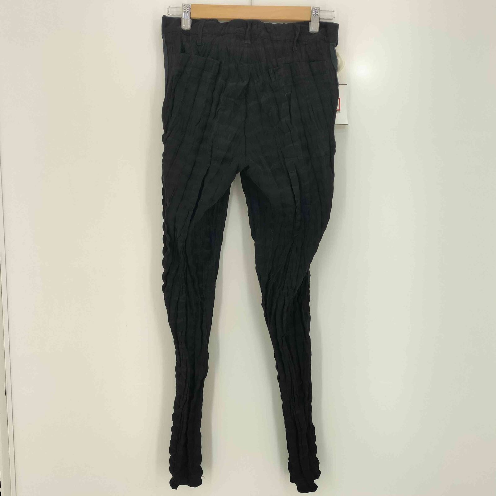 イッセイミヤケメン ISSEY MIYAKE MEN 17ss プリーツ絞りジョガー