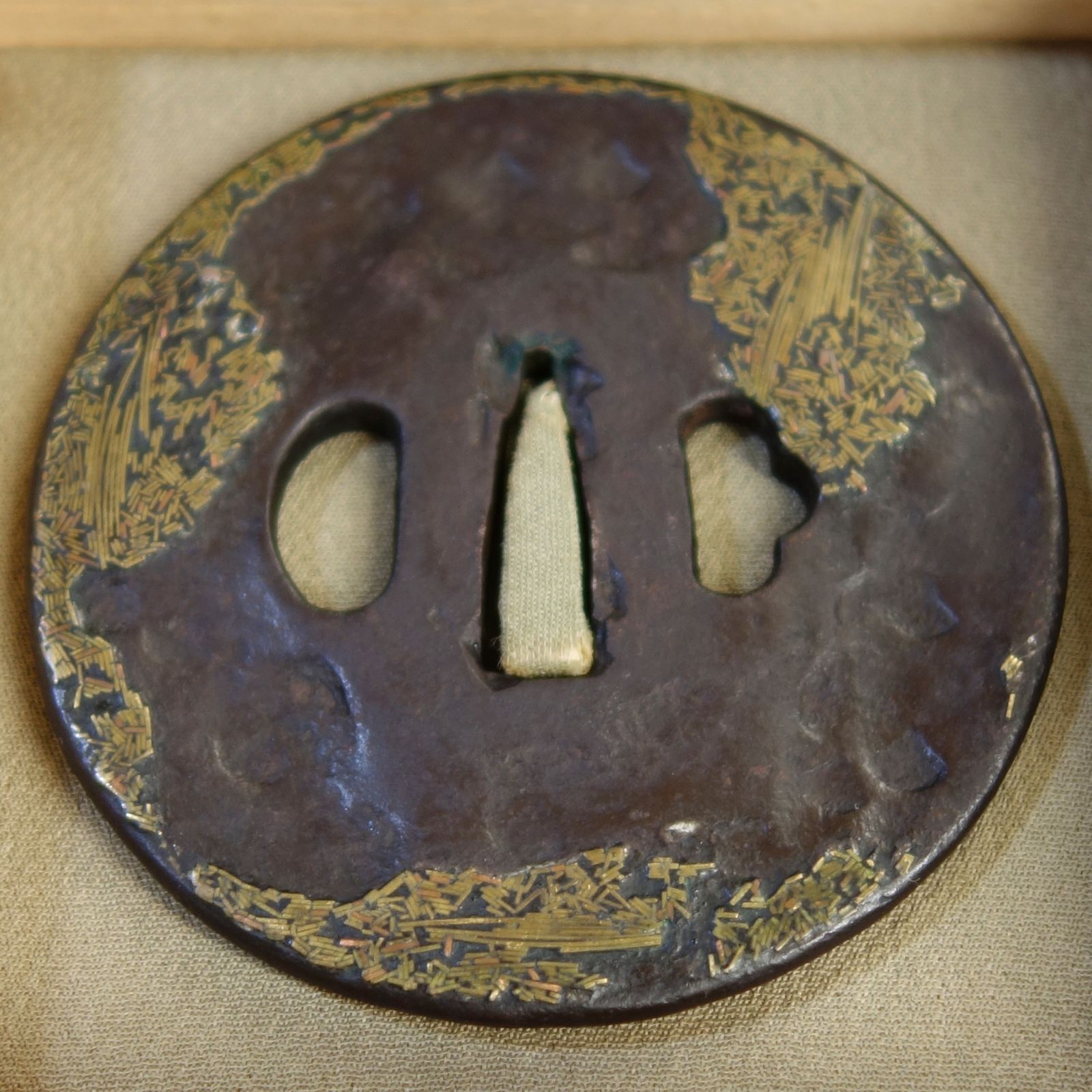 骨董逸品【天法鍔 鉄地 吹寄象嵌】 日本刀 刀装具 鍔 鐔 武具 江戸