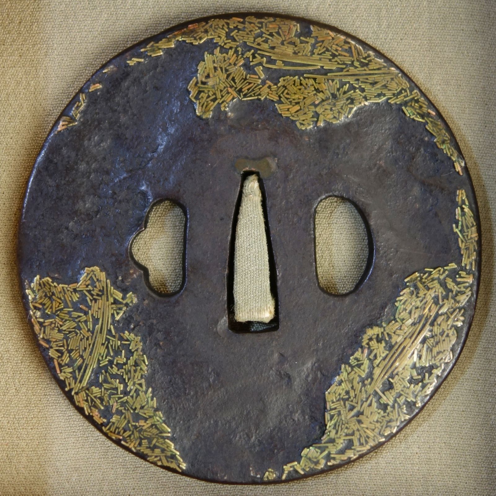 骨董逸品【天法鍔 鉄地 吹寄象嵌】 日本刀 刀装具 鍔 鐔 武具 江戸